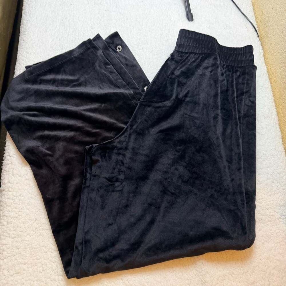 Victoria's Secret Velour Lounge Pants Size L Black Snap Leg